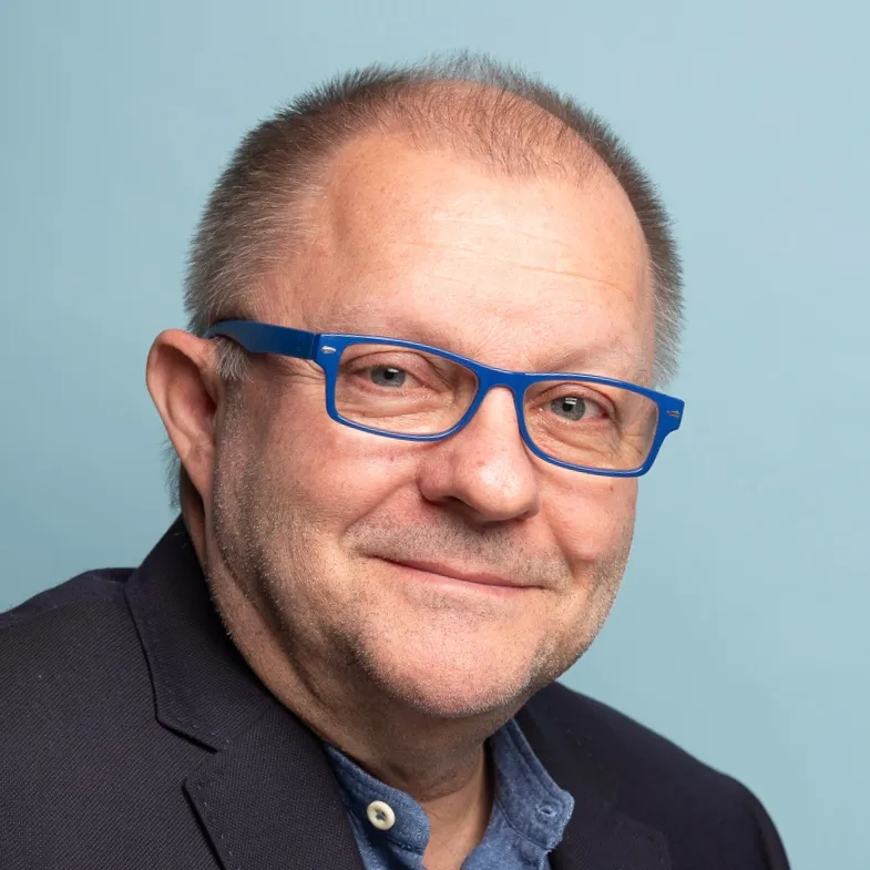 ROLAND EGGER